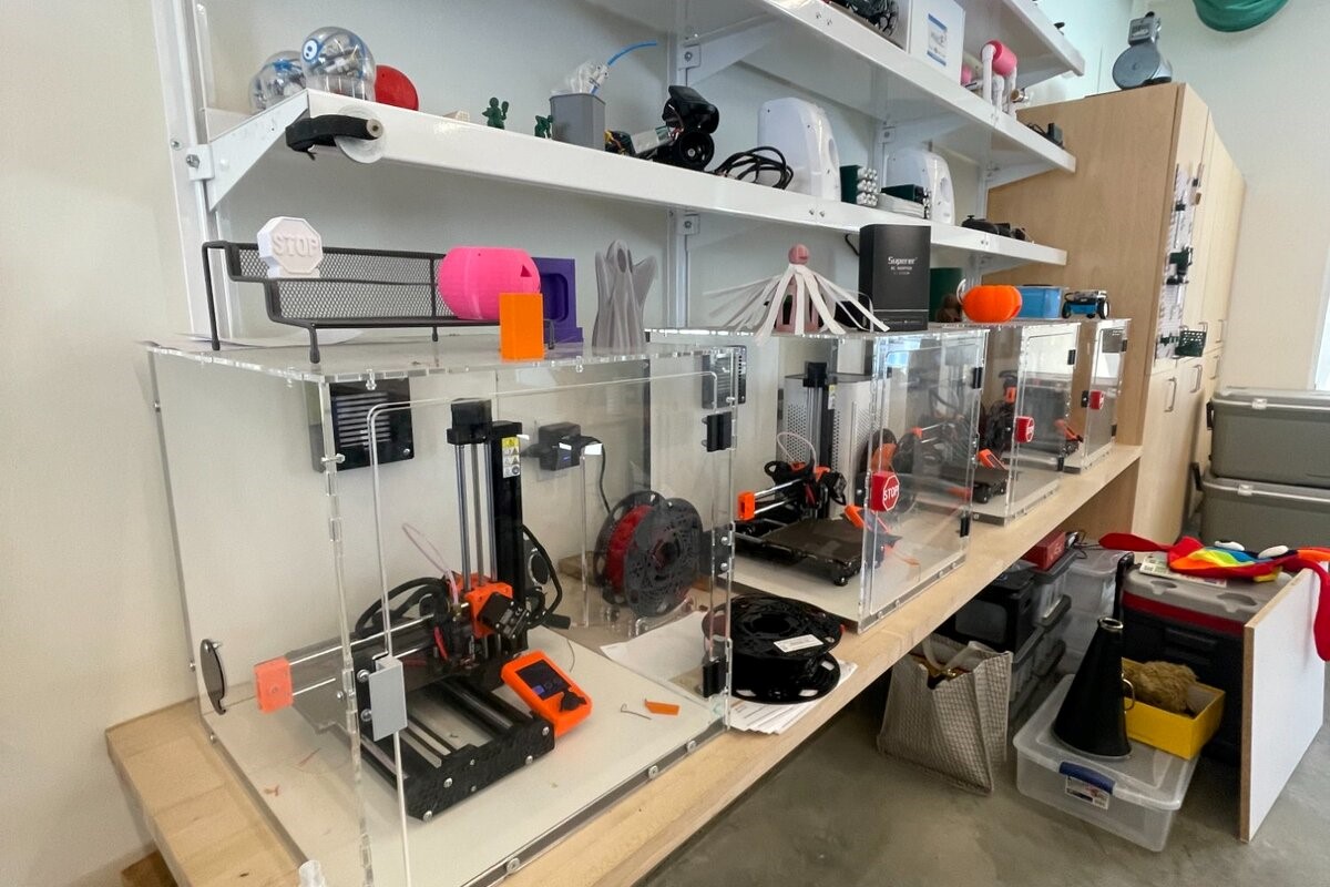 充実した3Dプリンター設備